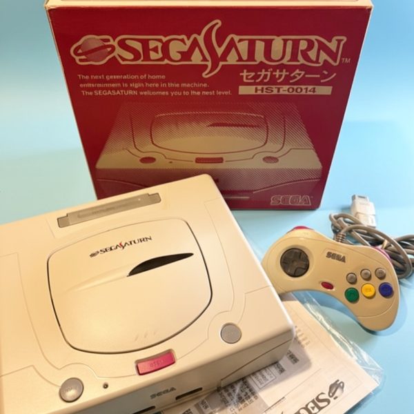 Sega Saturn Japonesa en Caja